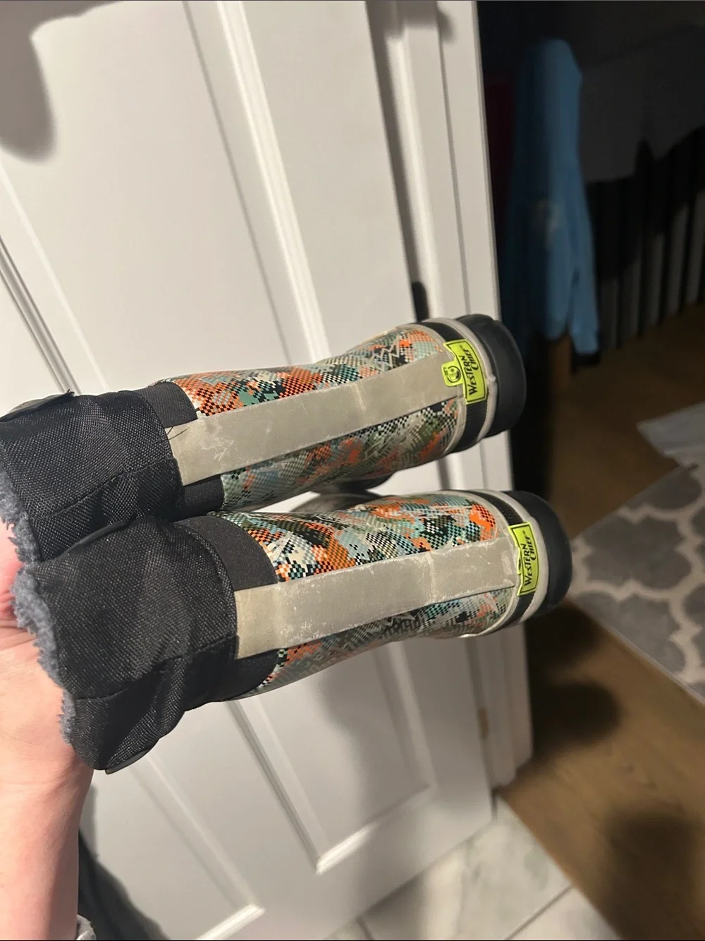 Western Chief Kids Camouflage Rain and snow Boots in Green and Orange